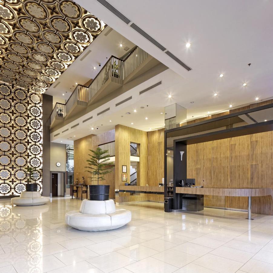 Howard Johnson By Wyndham Pekalongan Exteriér fotografie