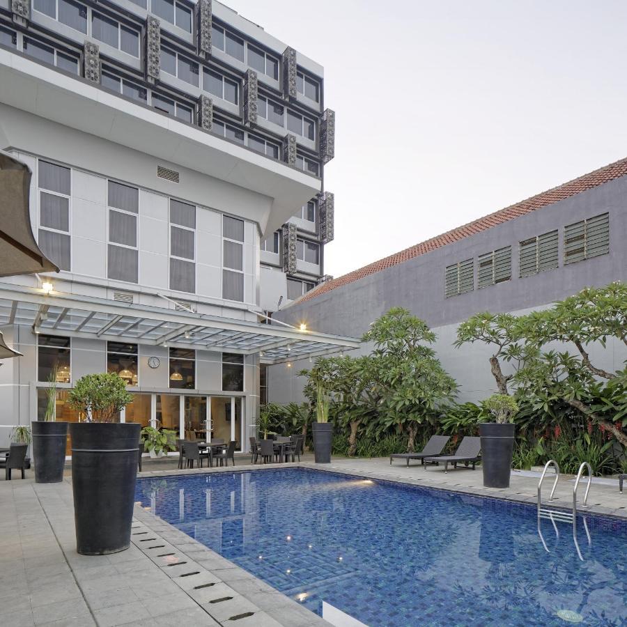 Howard Johnson By Wyndham Pekalongan Exteriér fotografie