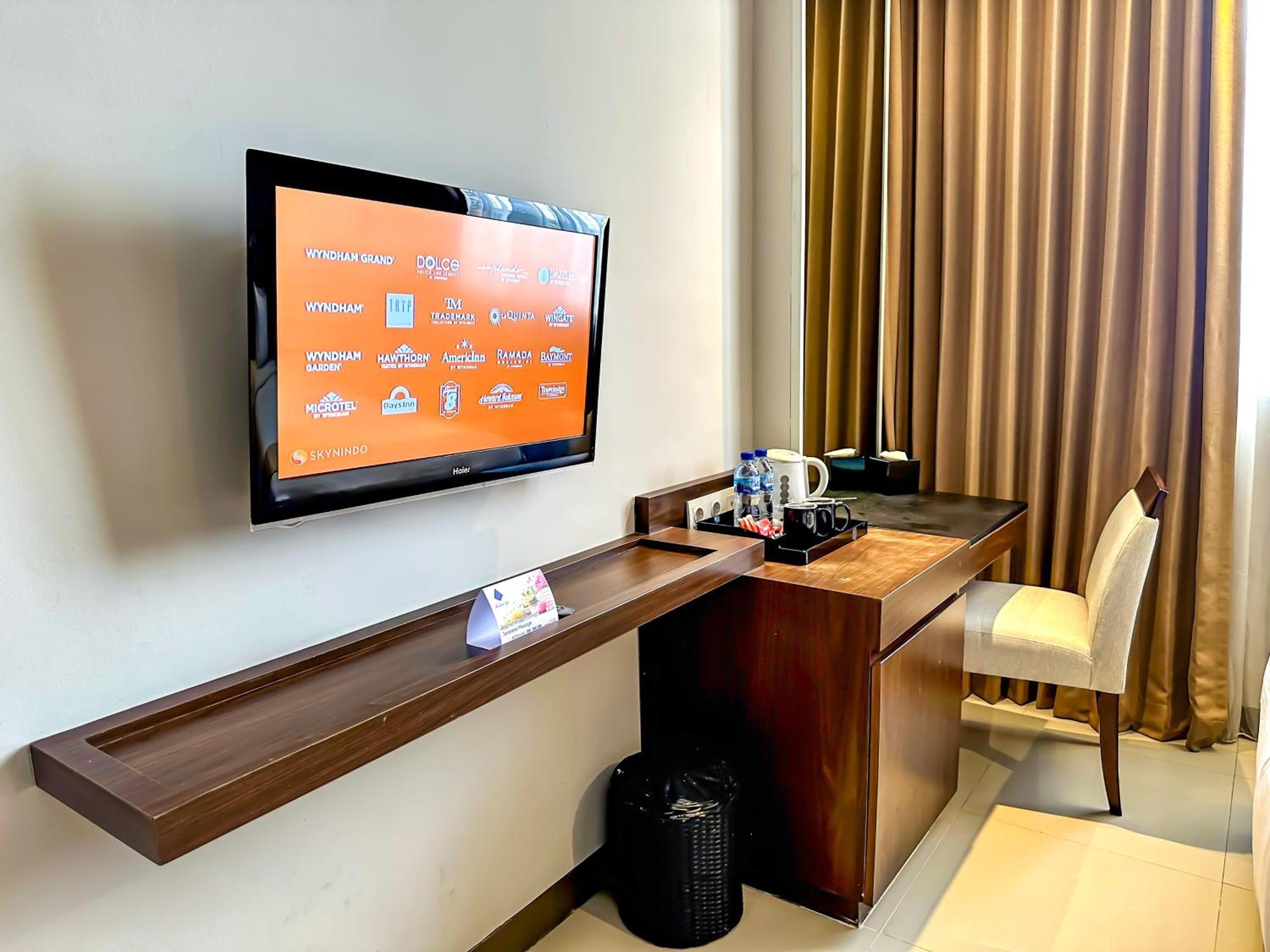 Howard Johnson By Wyndham Pekalongan Exteriér fotografie