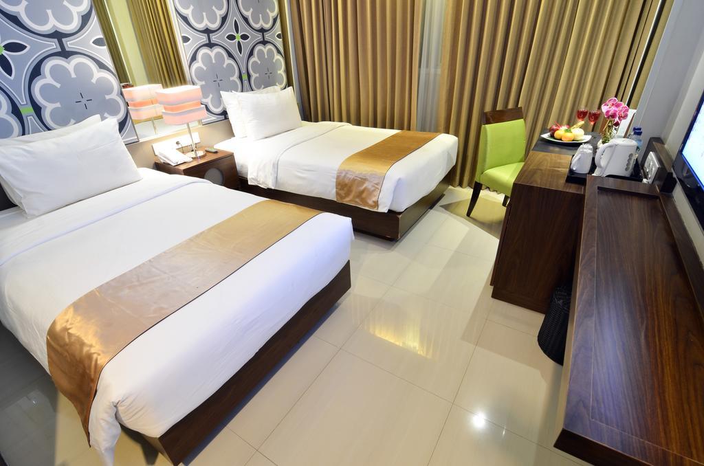 Howard Johnson By Wyndham Pekalongan Exteriér fotografie