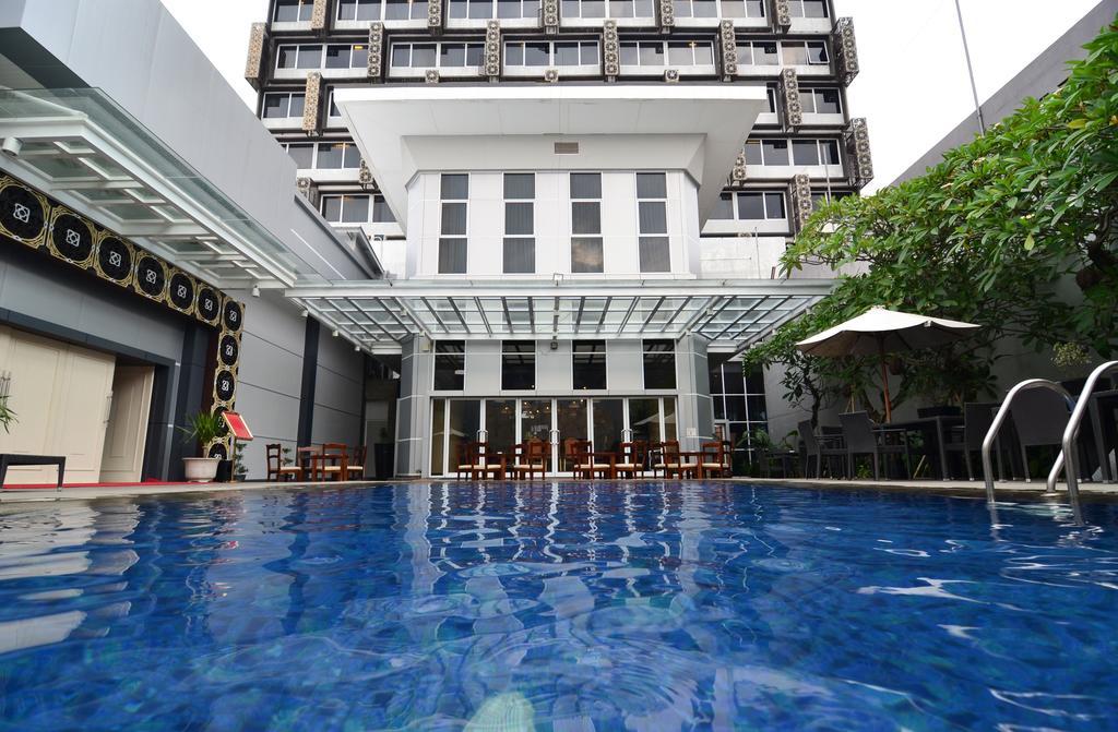Howard Johnson By Wyndham Pekalongan Exteriér fotografie