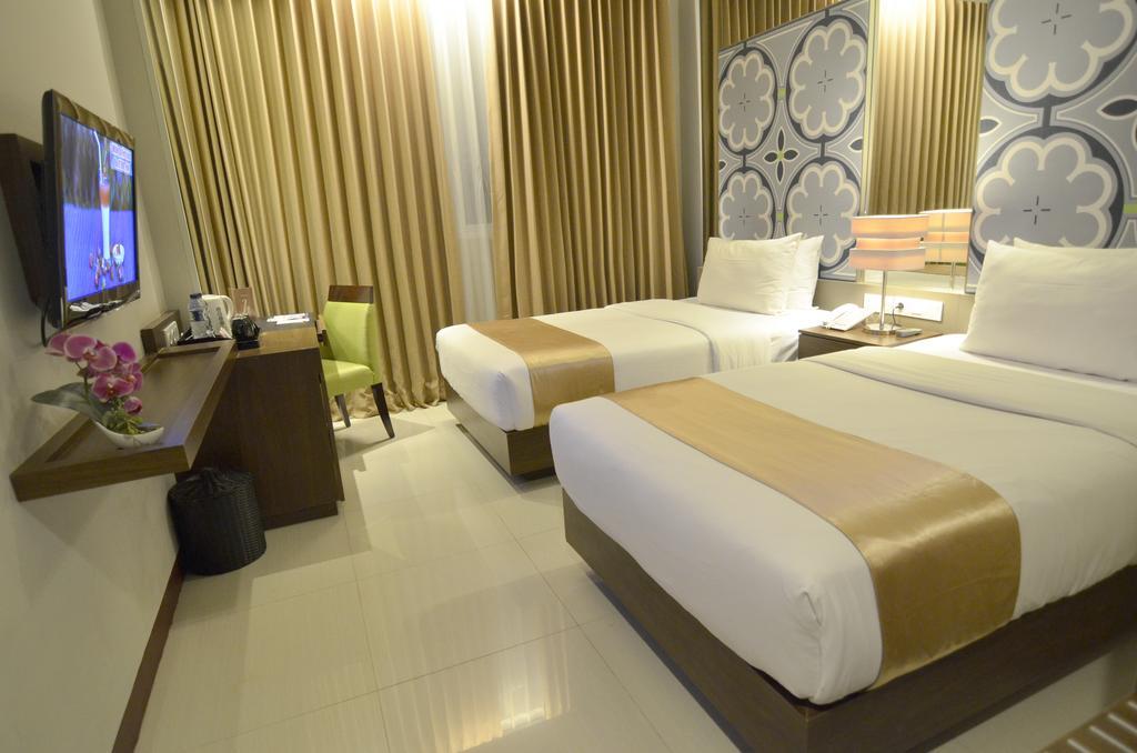 Howard Johnson By Wyndham Pekalongan Exteriér fotografie