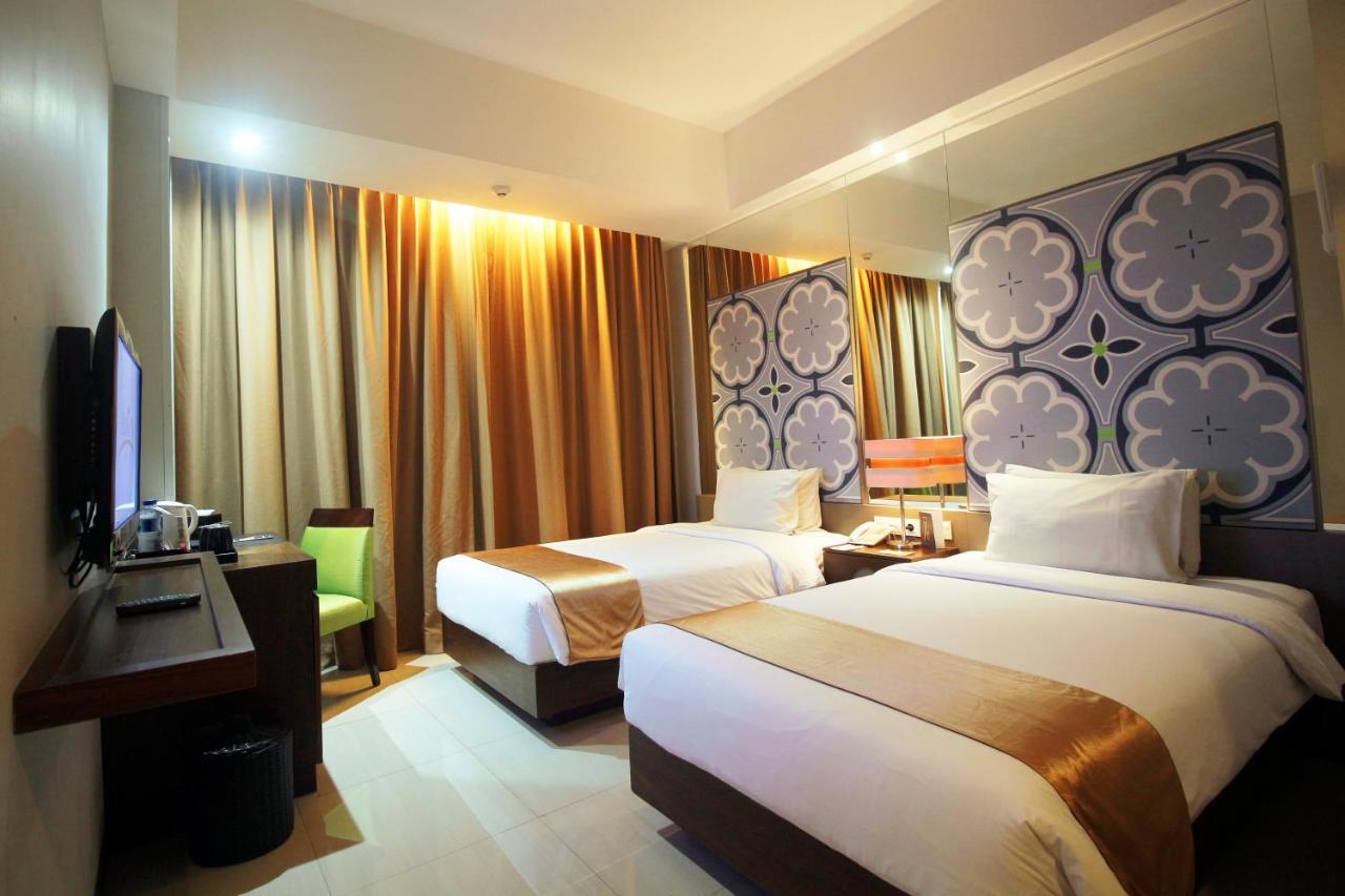 Howard Johnson By Wyndham Pekalongan Exteriér fotografie