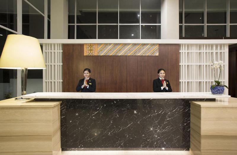 Howard Johnson By Wyndham Pekalongan Exteriér fotografie
